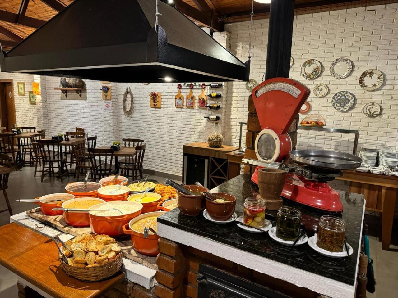 Pousada Aldeias Do Paraiso Monteiro Lobato Esterno foto